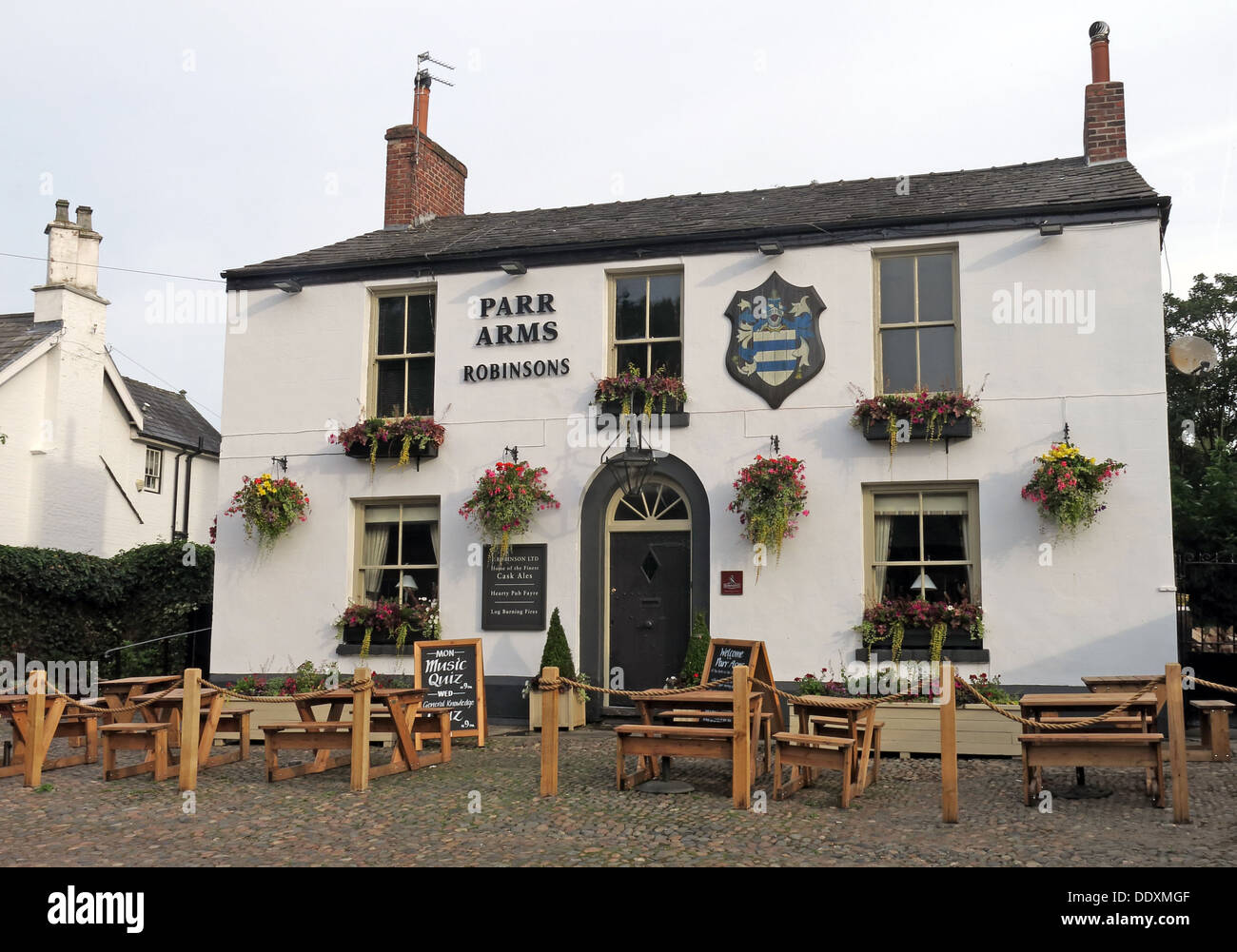I bracci di Parr Pub, Grappenhall Village,WARRINGTON,CHESHIRE, Inghilterra, Regno Unito Foto Stock