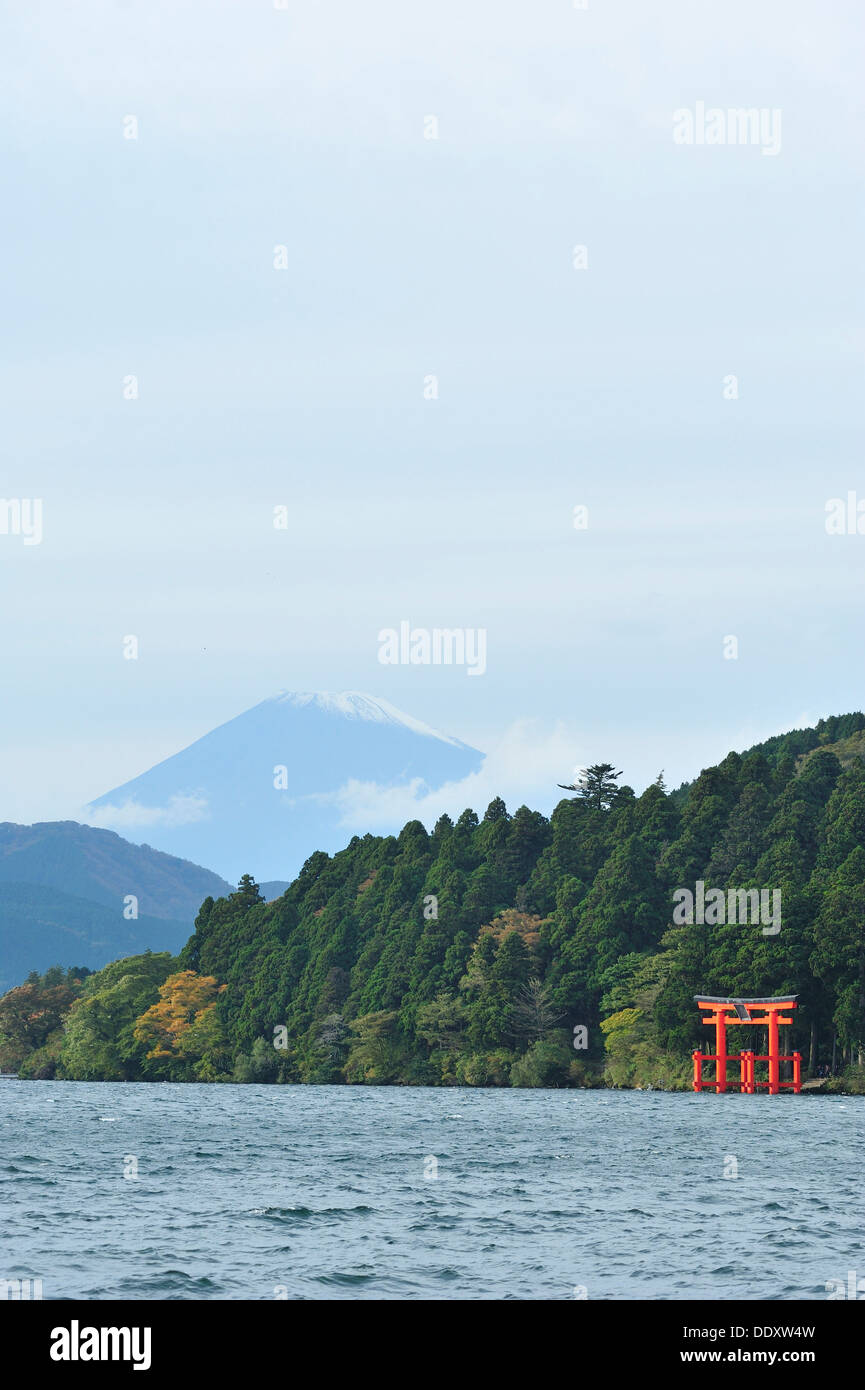 Il monte Fuji e il Lago Ashi Foto Stock