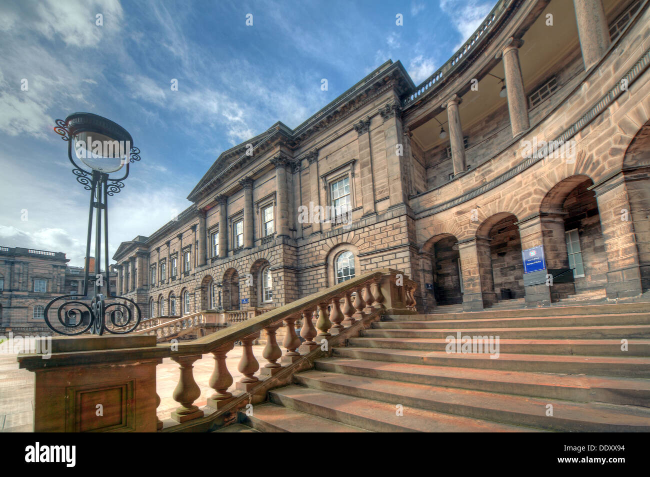 L'eleganza dell'Università di Edimburgo Sud College Lothian Scotland Regno Unito ampia vista Foto Stock