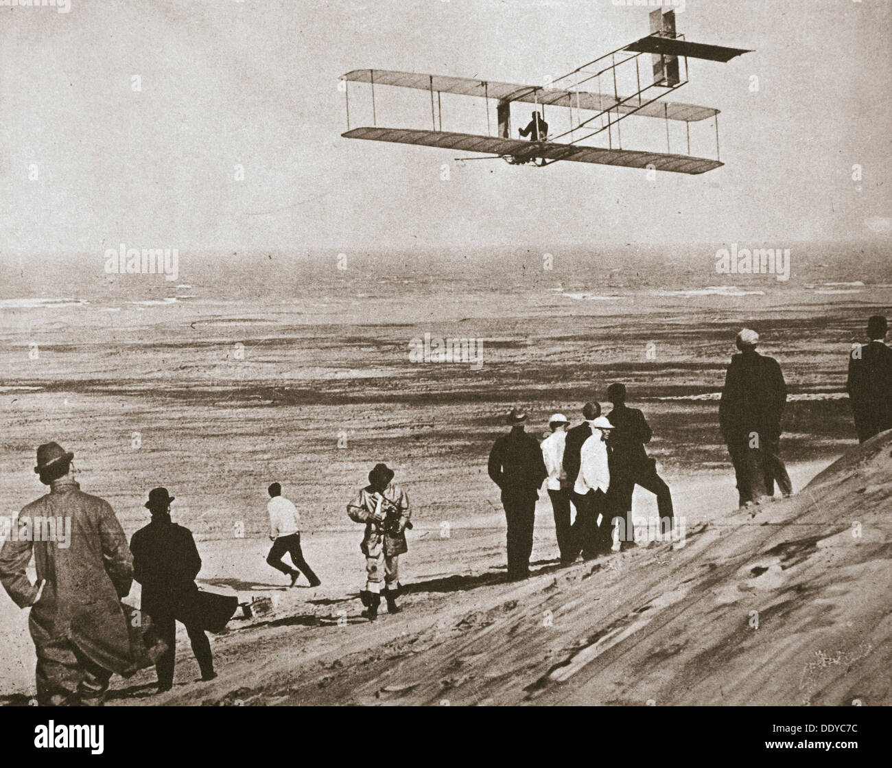 I fratelli Wright prova di un piano precoce a Kitty Hawk, North Carolina, Stati Uniti d'America, c1903. Artista: sconosciuto Foto Stock