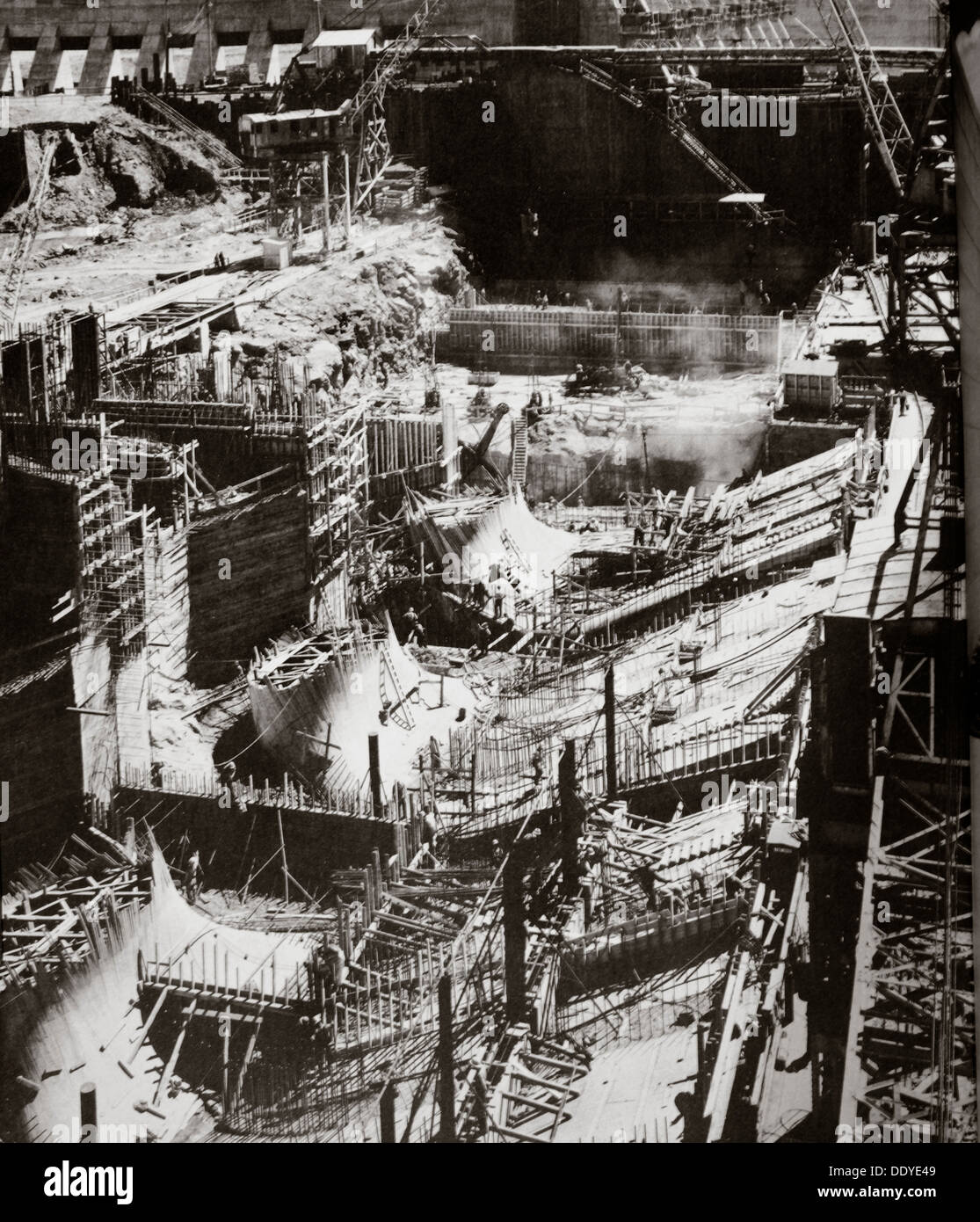 La costruzione del fort Loudon Dam, Tennessee, Stati Uniti d'America, primi 1940s. Artista: sconosciuto Foto Stock