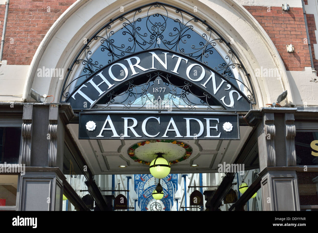 Thornton, Shopping Arcade, Leeds, South Yorkshire, Regno Unito Foto Stock
