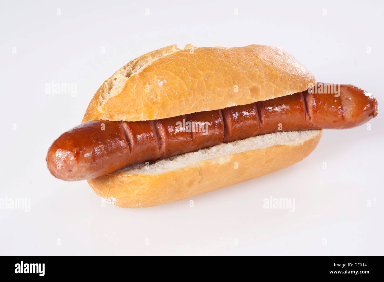 Il fast food, salsicce alla griglia in un panino Foto Stock