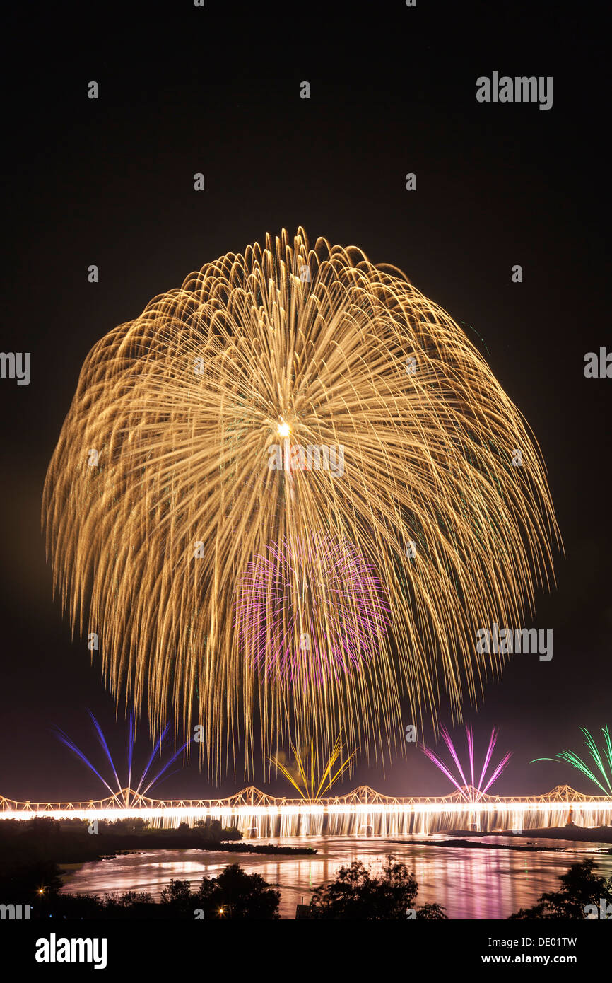 Nagaoka Festival dei fuochi d'artificio Foto Stock