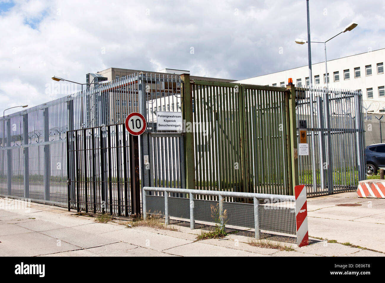 La custodia della polizia, detenzione, Dir ZA Gef 2, deportazione facility, prigione, Ufficio federale per la migrazione e i rifugiati a Berlino Foto Stock