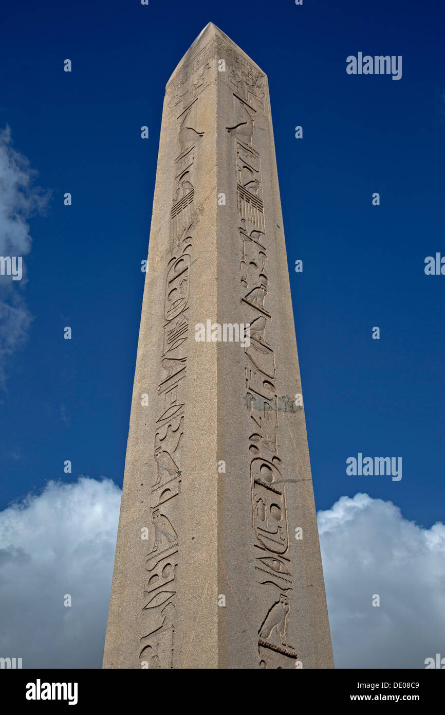 Obelisco, Dikilitas, geroglifici egiziani, Istanbul, Turchia Foto Stock