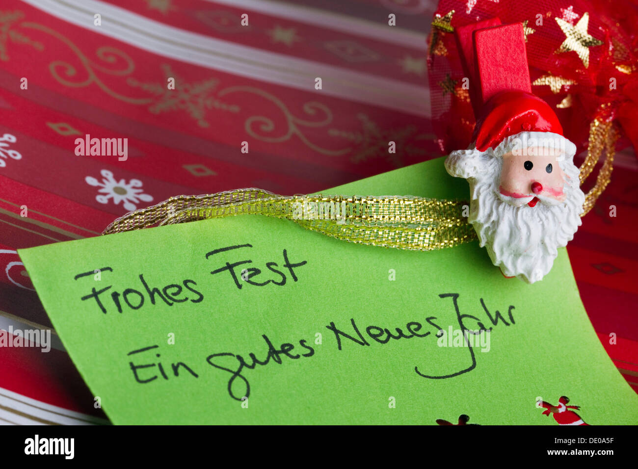 Natale biglietto di auguri, Frohes Fest, Ein gutes neues Jahr tedesca di Buon Natale e Felice Anno Nuovo Foto Stock
