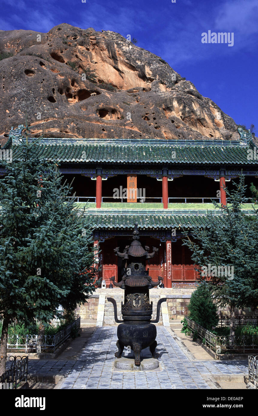 Ding incensiere in Xumi Shan grotte nei pressi di Guyuan città del Ningxia Hui regione autonoma della Cina Foto Stock