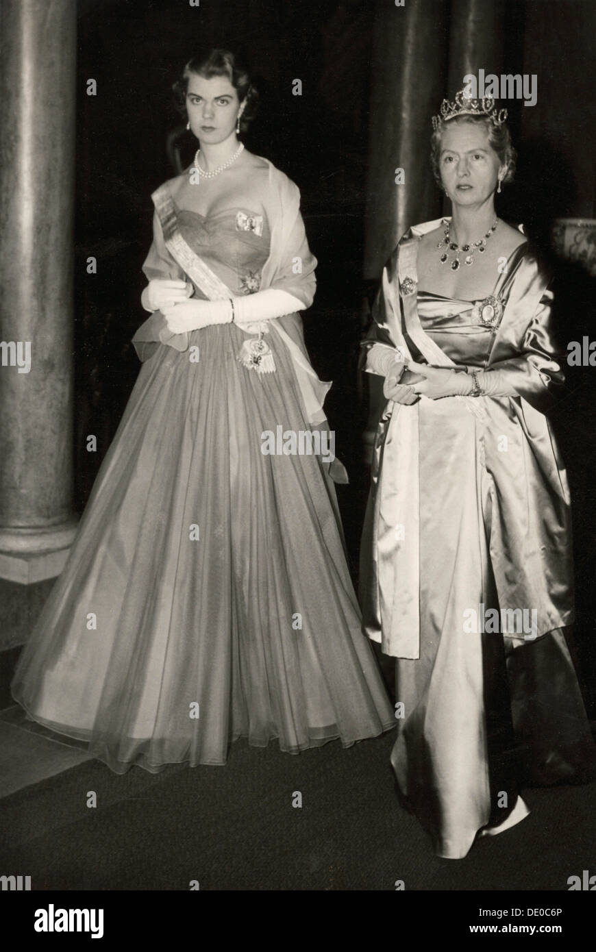 Principesse Margaretha e Sibylla di Svezia, 1954. Artista: sconosciuto Foto Stock