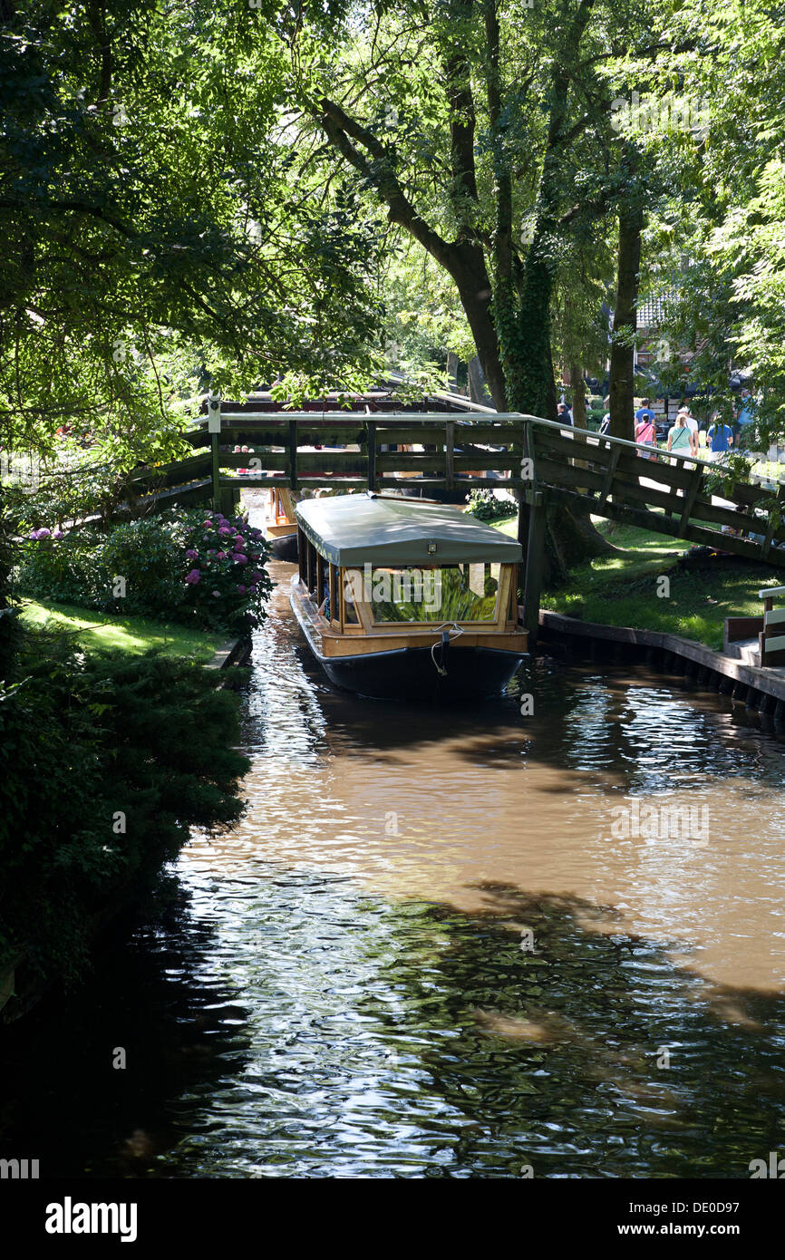 Viaggio di andata e ritorno in battello Giethoorn, Overijssel, Paesi Bassi Foto Stock