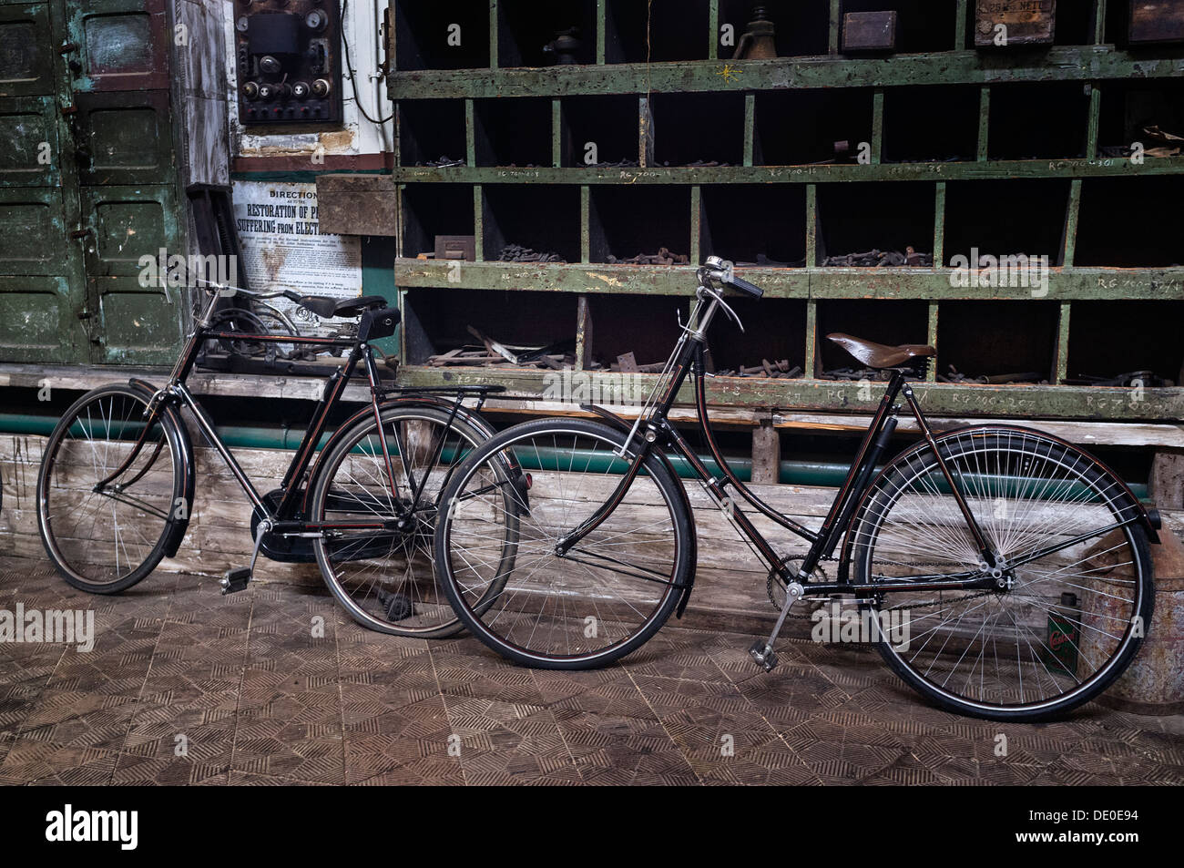 Vecchio montante biciclette Foto Stock