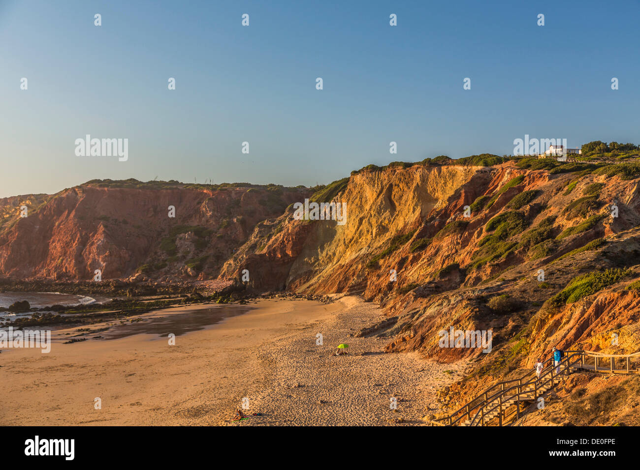 Scogliere a Praia do Amado, Carrapateira, Algarve, Portogallo, Europa Foto Stock
