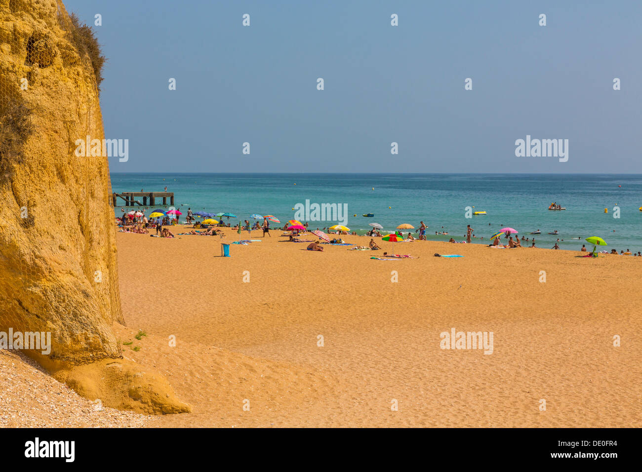 Spiaggia Praia do Penedo, Albufeira, Algarve, Portogallo, Europa Foto Stock