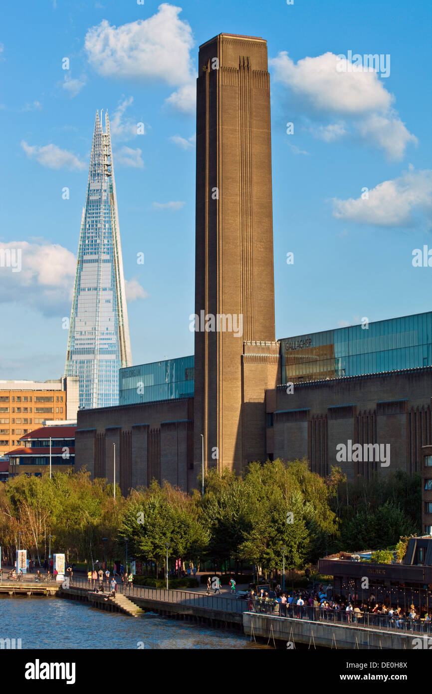 Galleria d'arte Tate Modern e la Shard, Londra, Inghilterra Foto Stock