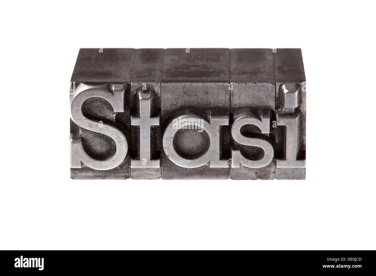 Vecchio portano lettere che compongono la parola "tasi', Tedesco per 'state Sicurezza della RDT " Foto Stock