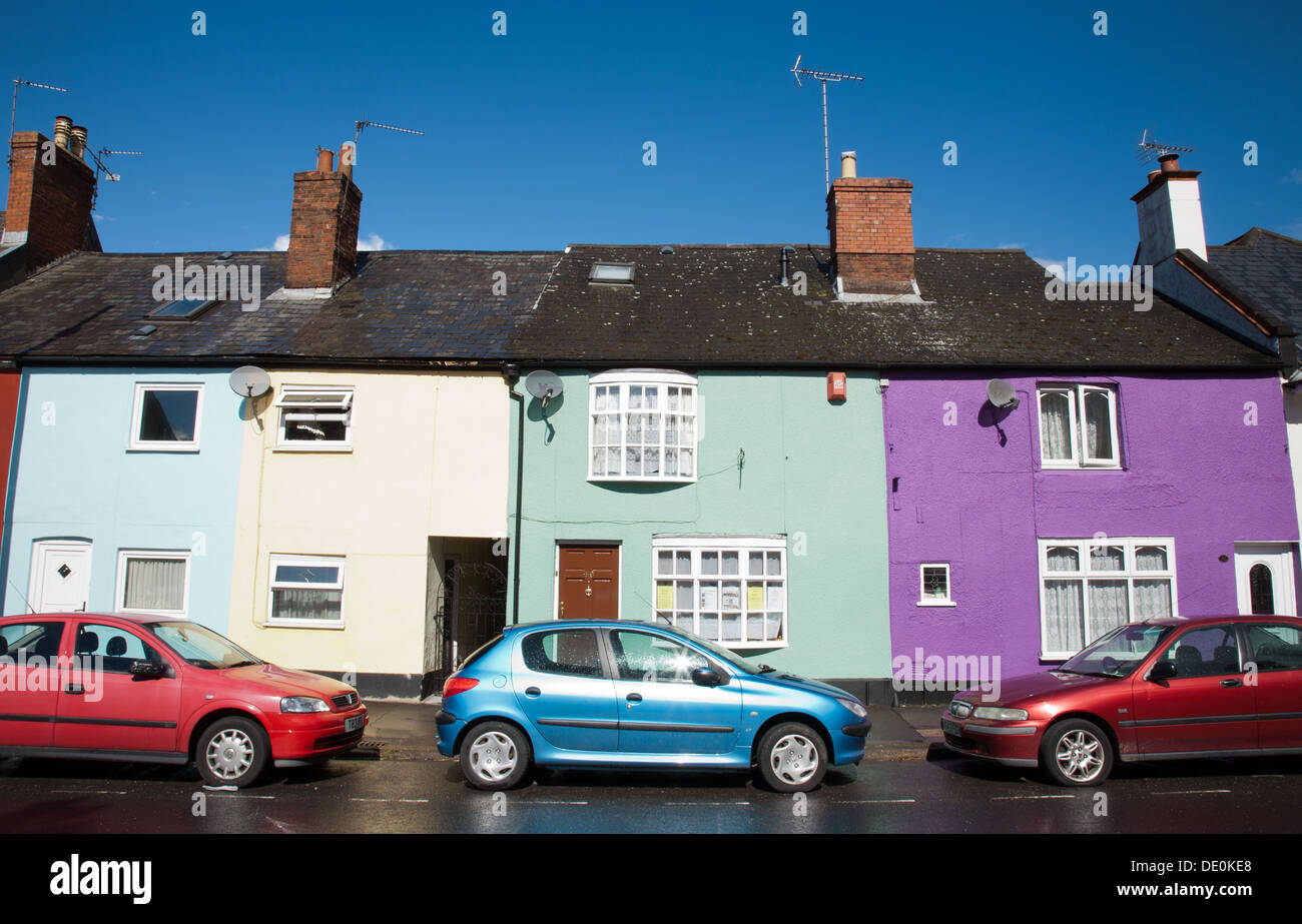 Coloratissima casa in una strada a Wellington Somerset Inghilterra Foto Stock