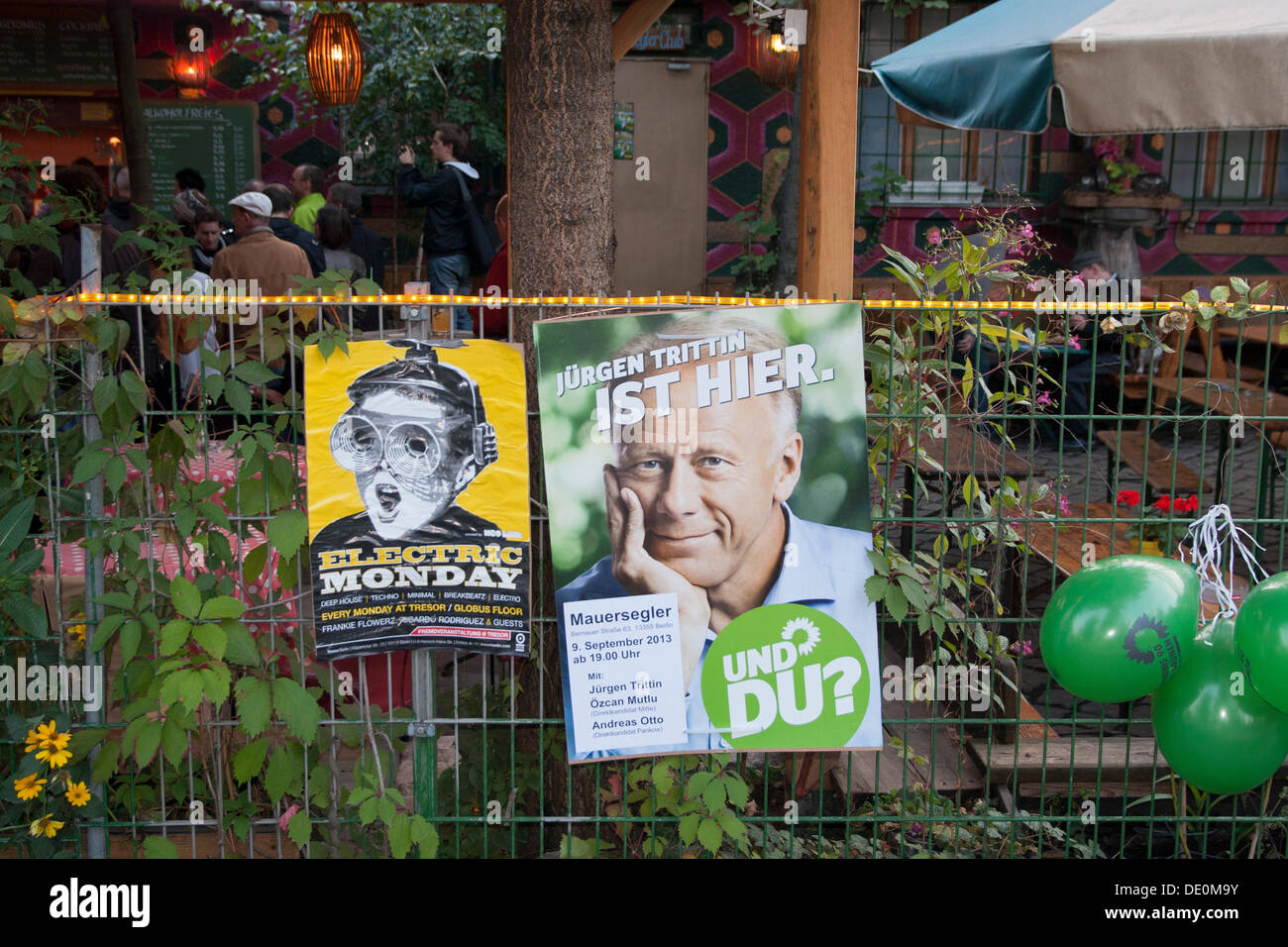 Berlino, Germania. 9 sett. 2013. Pre-elettorale partito del Partito Verde tedesco a Mauerpark. Elezione poster Jürgen Trittin. Foto Stock