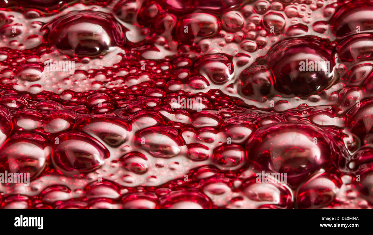 Close-up di ebollizione marmellata di blackberry Foto Stock