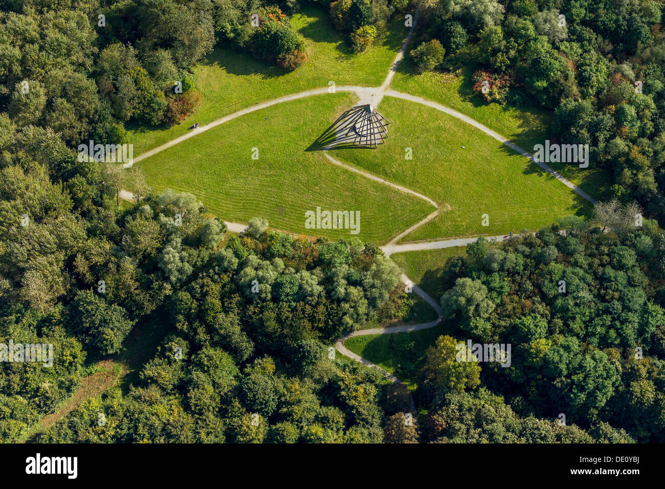 Vista aerea, piramide nel Parco Vonderort, Gesundheitspark Quellenbusch park, Bottrop, la zona della Ruhr, Renania settentrionale-Vestfalia Foto Stock