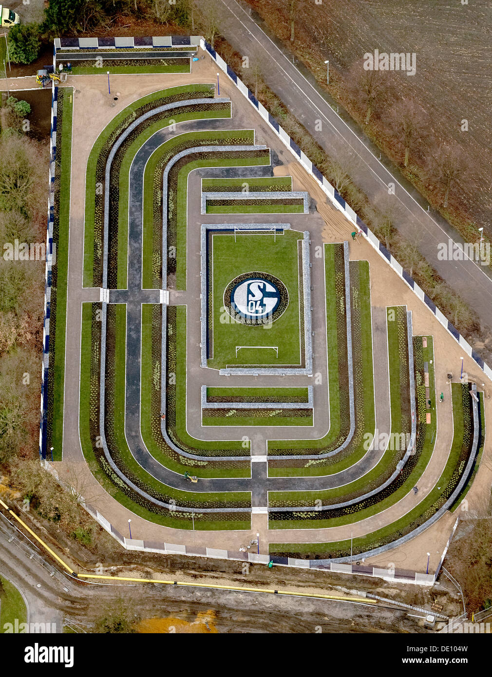 Vista aerea, cimitero dove gli appassionati del tradizionale football club Schalke 04 può essere sepolto a Friedhof Beckhausen-Sutum Foto Stock