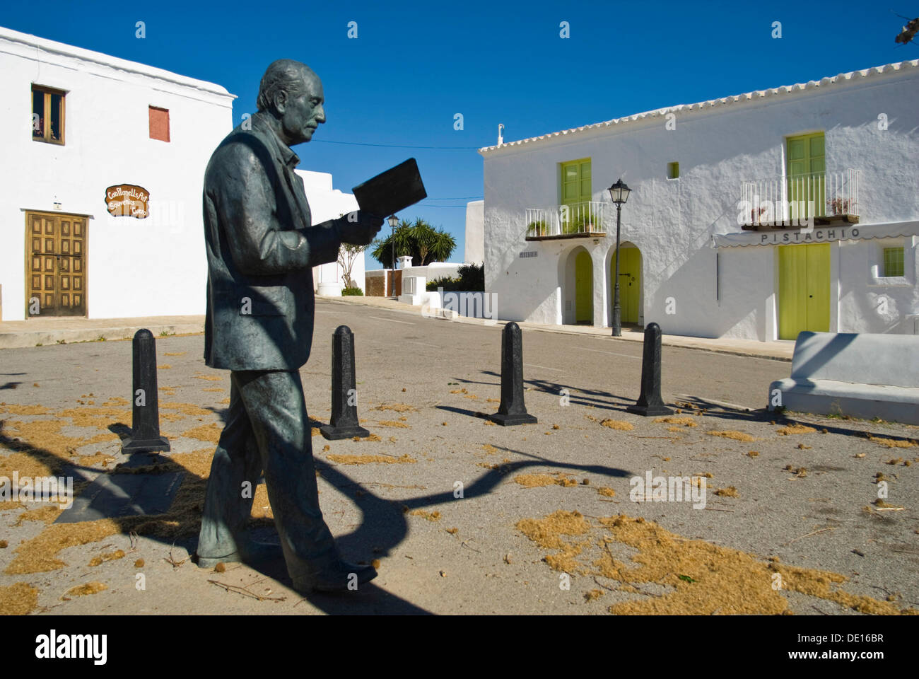 Statua del poeta locale Marià Villangomez, San Miguel, Ibiza, Spagna, Europa Foto Stock