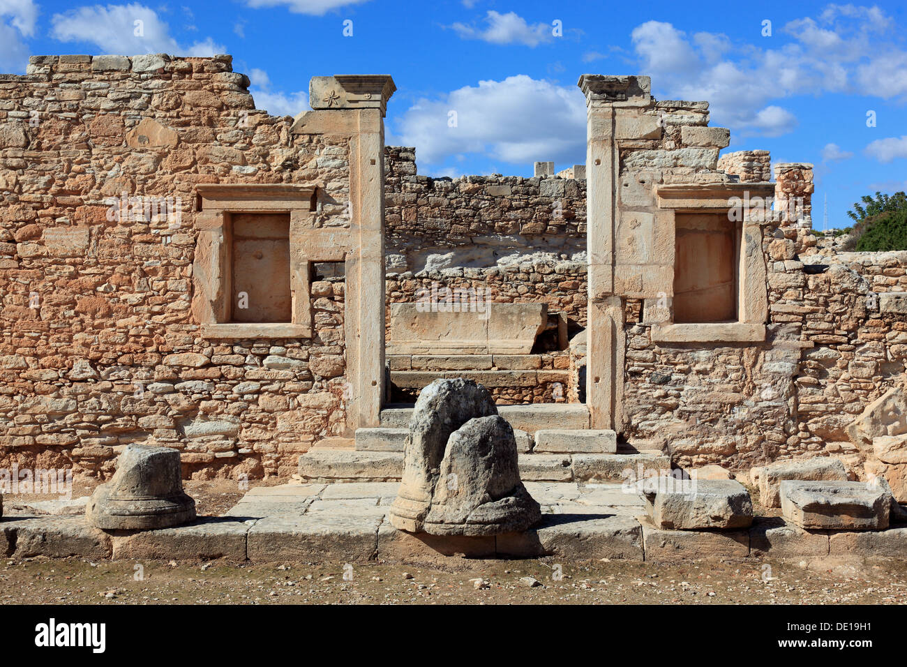 Cipro, Kourion, assiro Ku-ri-ho, antica greca, latina curio Hylates santuario di Apollo, resti di Hylatesheiligtums, histor Foto Stock