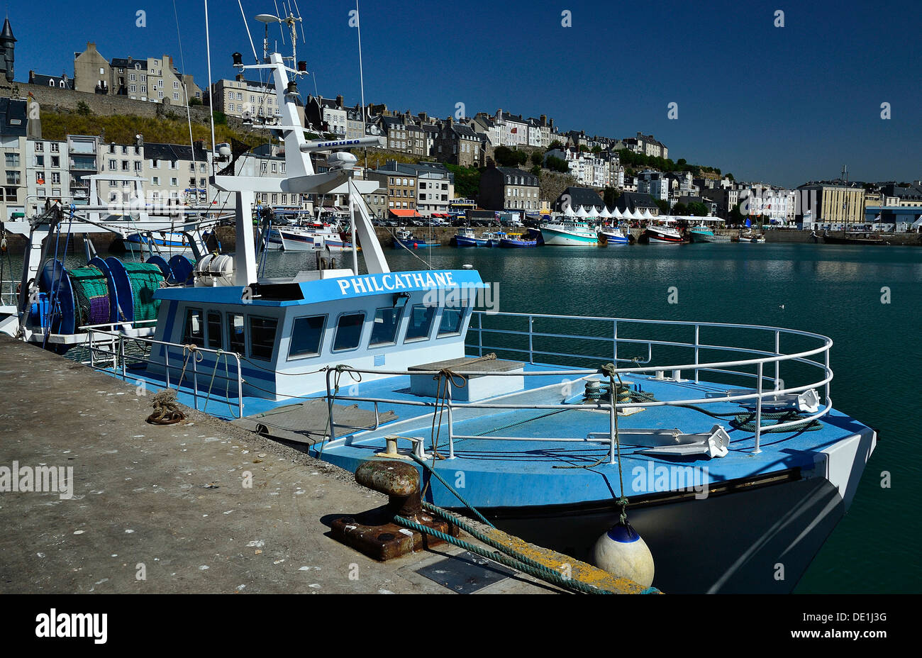 Trawler nel porto di pesca di Granville (Bassa Normandia, Francia). Foto Stock