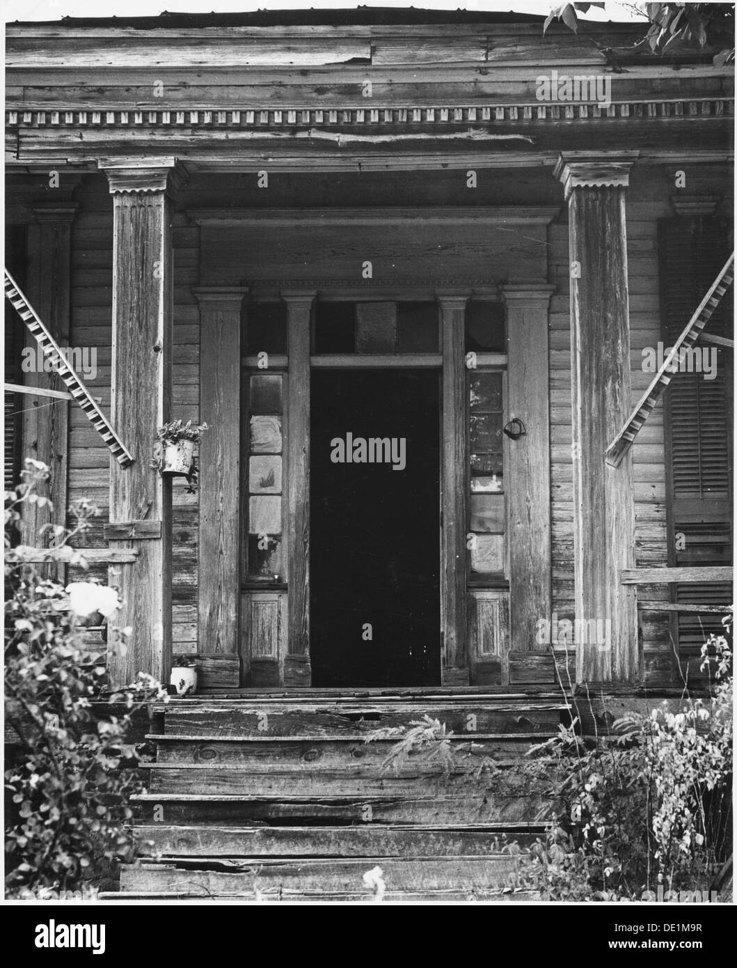 Nella Harmony Community, contea di Putnam, Georgia, molte delle vecchie case di piantagione sono ora tenute da famiglie bianche. L'area riflette i cambiamenti post-bellici nel sud, con resti di architettura dell'epoca delle piantagioni ancora presenti. Foto Stock