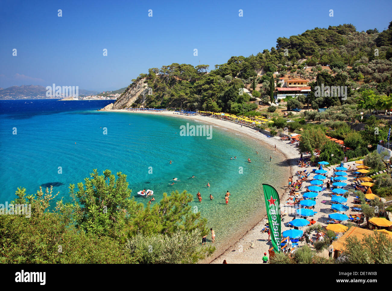 Tsamadou beach, una delle più famose spiagge di Samos Island, il mare Egeo, Grecia. Foto Stock