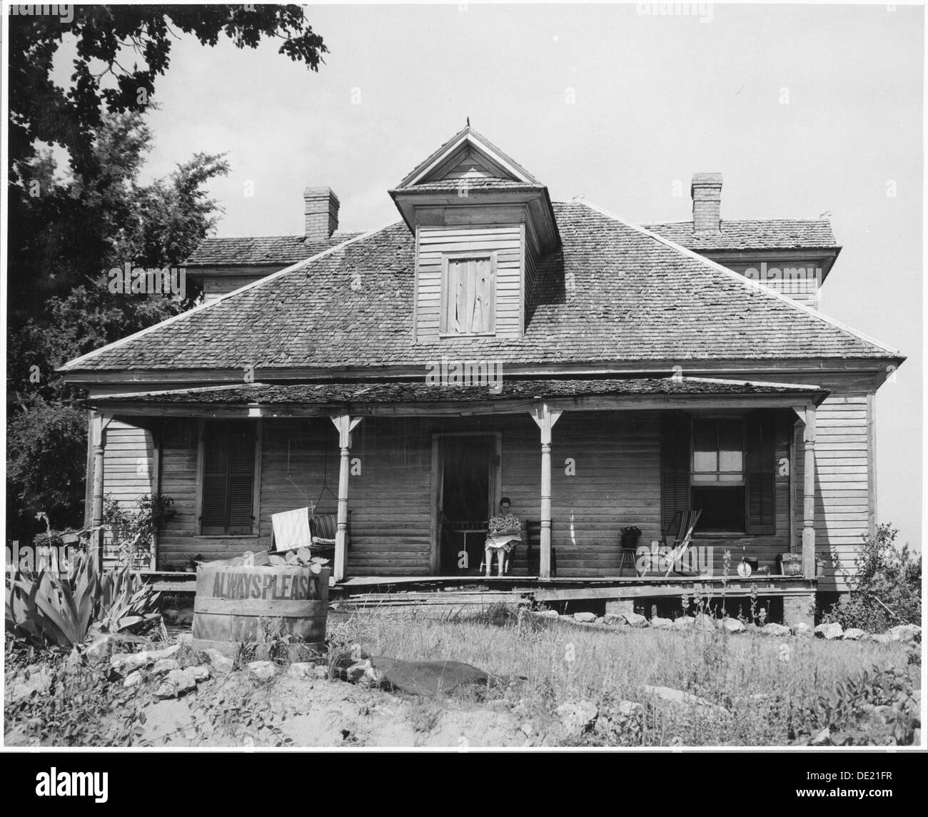 La Harmony Community nella contea di Putnam, Georgia, è mostrata qui con le case di proprietà di residenti bianchi. Questa foto riflette le caratteristiche demografiche e socio-economiche dell'area in quel momento. Foto Stock