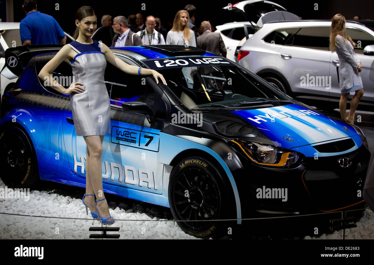 Francoforte, Germania. Decimo Sep, 2013. Casa costruttrice Hyundai ha presentato WRC rally auto speciale Hyundai i20 WRC durante il sessantacinquesimo IAA International Motor Show di Francoforte sul Meno, martedì 10 settembre, 2013. (CTK foto/Petr Mlch) Credito: CTK/Alamy Live News Foto Stock