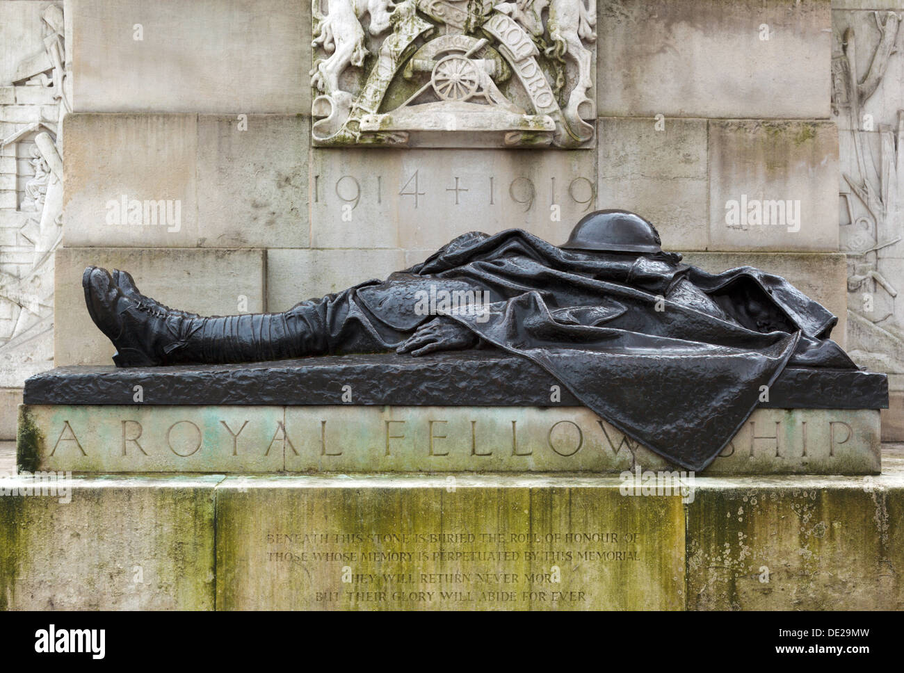 Caduto Artilleryman statua - Prima Guerra Mondiale Royal Artillery Memorial Hyde Park Corner Londra Inghilterra REGNO UNITO Foto Stock