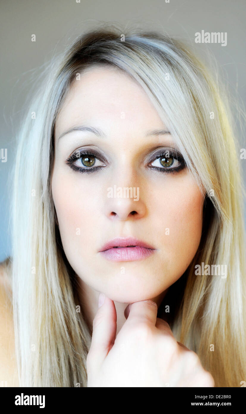 Giovane donna bionda, ritratto di bellezza Foto Stock