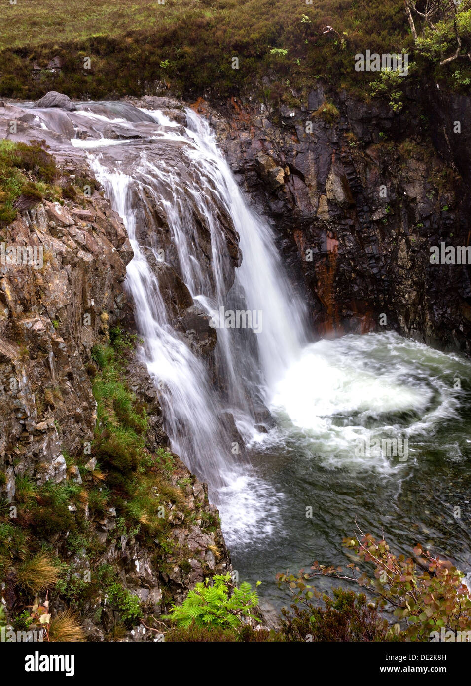 Cascata Coire na Creiche (Fata pool), Glen fragile, Isola di Skye, Scotland, Regno Unito. Foto Stock
