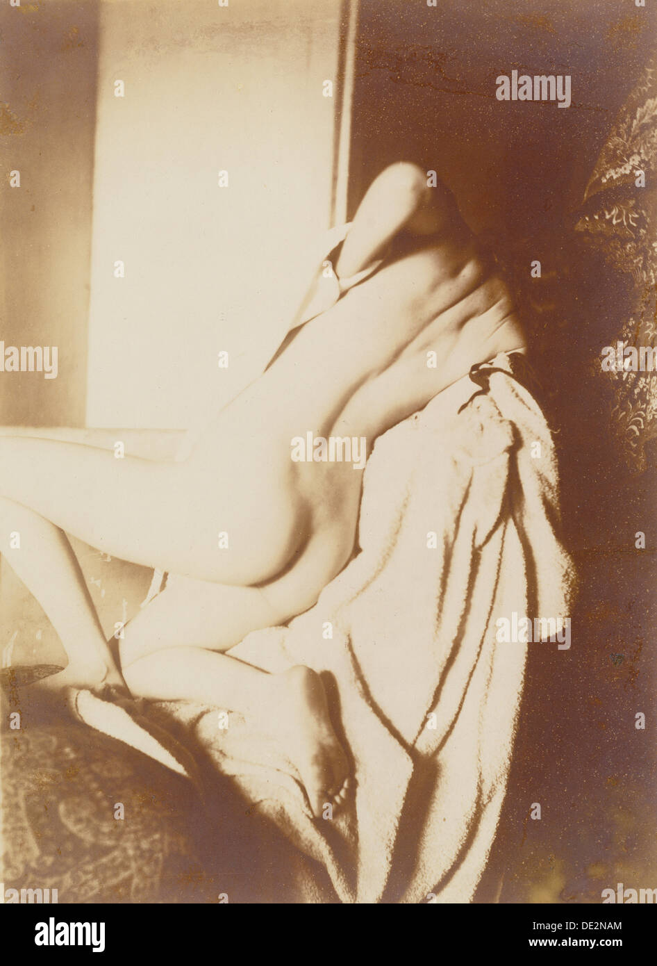 Dopo il bagno, Donna asciugando la schiena; Edgar Degas, francese, 1834 - 1917; 1896; gelatina silver stampa Foto Stock