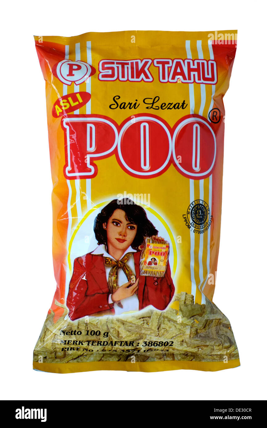 Tagliare fuori del pacchetto di snack locali di bastoncini di tofu con il marchio commerciale nome di poo Foto Stock