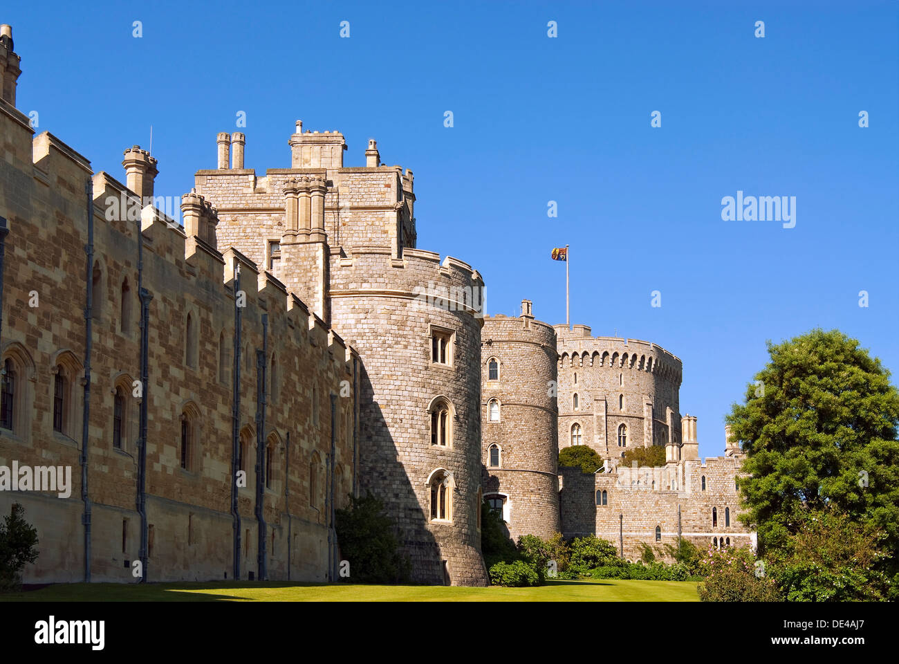 Il Castello di Windsor, in Windsor nella contea inglese del Berkshire, il  più grande castello abitato nel mondo Foto stock - Alamy