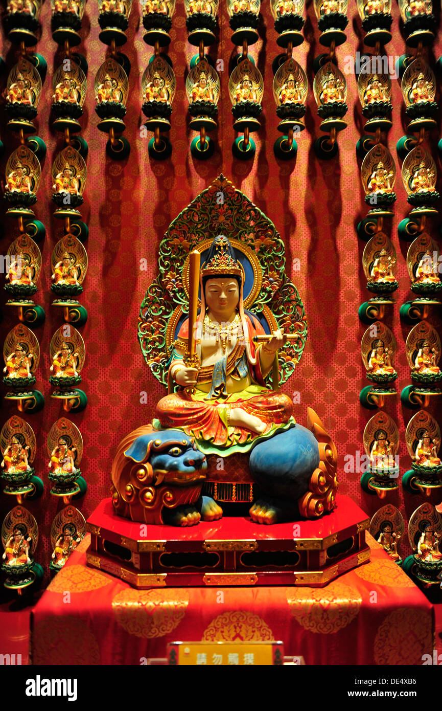 Artefatti buddista presso il Dente del Buddha reliquia del tempio e del Museo (Chinatown,Singapore) Foto Stock