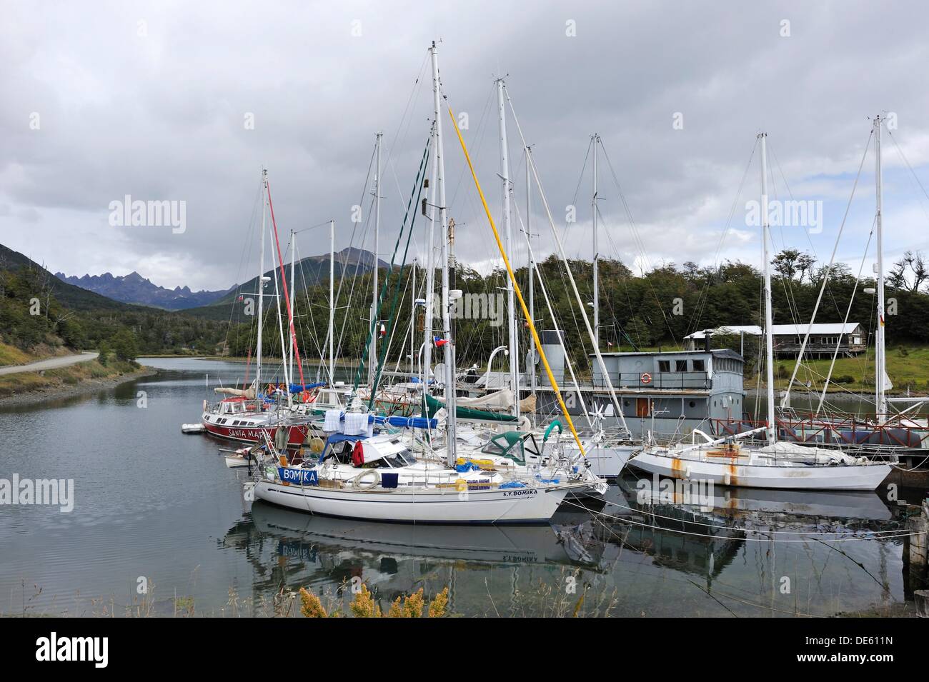 Micalvi Yacht Club, Puerto Williams, Isola Navarino, Tierra del Fuego,  Antartico, Cile, Sud America Foto stock - Alamy