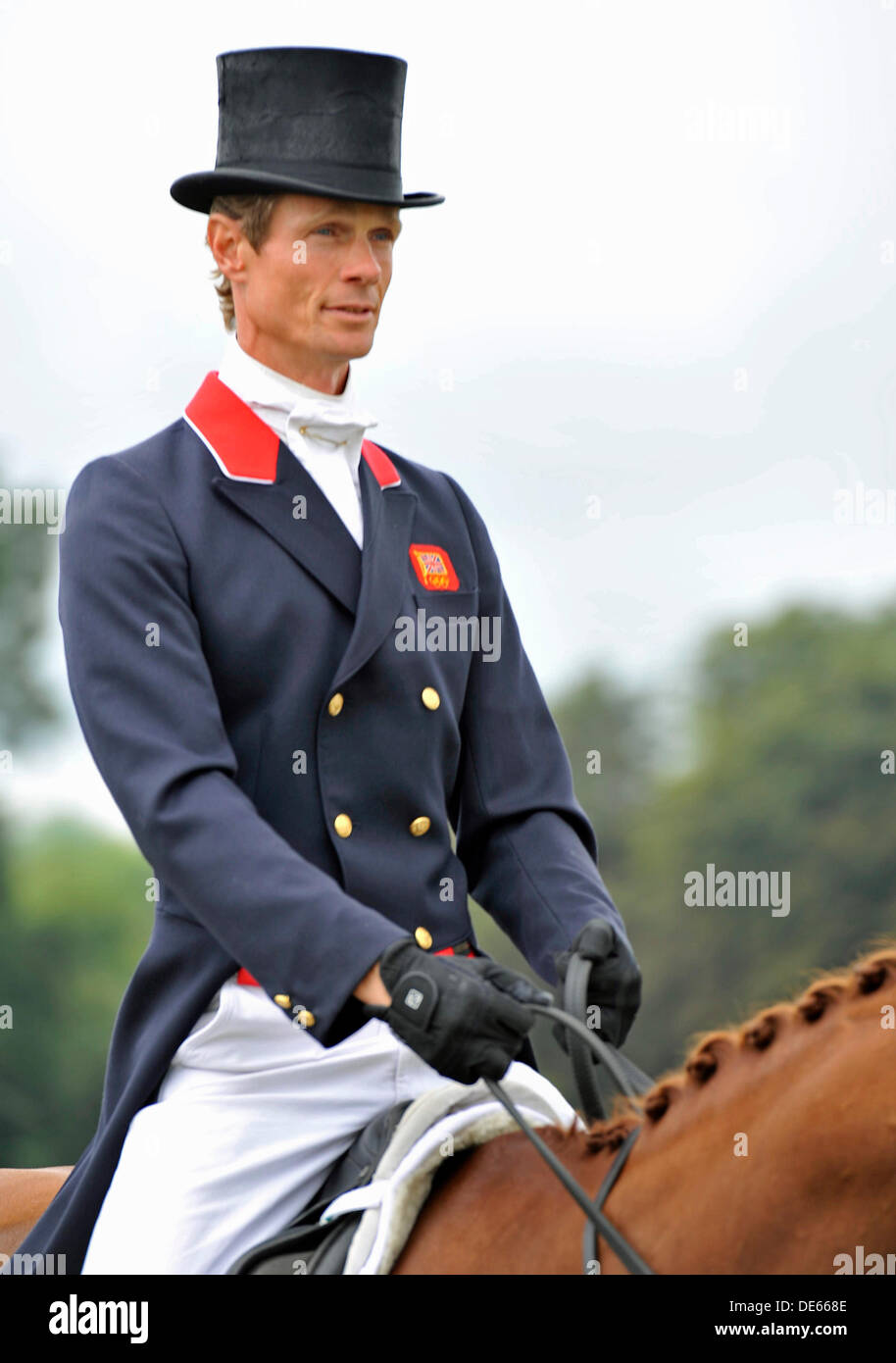 Il Palazzo di Blenheim Horse Trials, Woodstock, Oxford, UK. 12 settembre 2013. William Fox-Pit (GBR) riding Freddie Mac durante il CIC*** Dressage fase. Credito: Julie Badrick/Alamy Live News Foto Stock