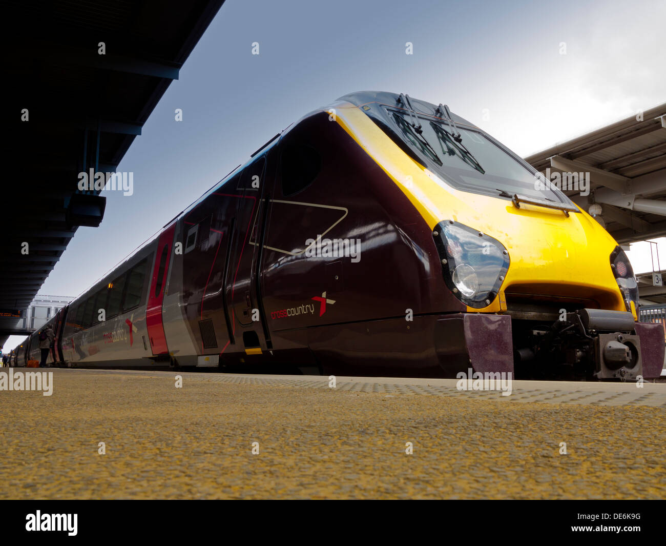 Alta velocità cross country inter city stazione ferroviaria passante per Derby stazione ferroviaria England Regno Unito Foto Stock