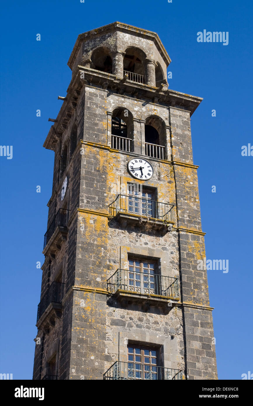 Il campanile della chiesa di Nuestra Senora de la Concepción a San Cristóbal de La Laguna, Tenerife, Spagna. Foto Stock