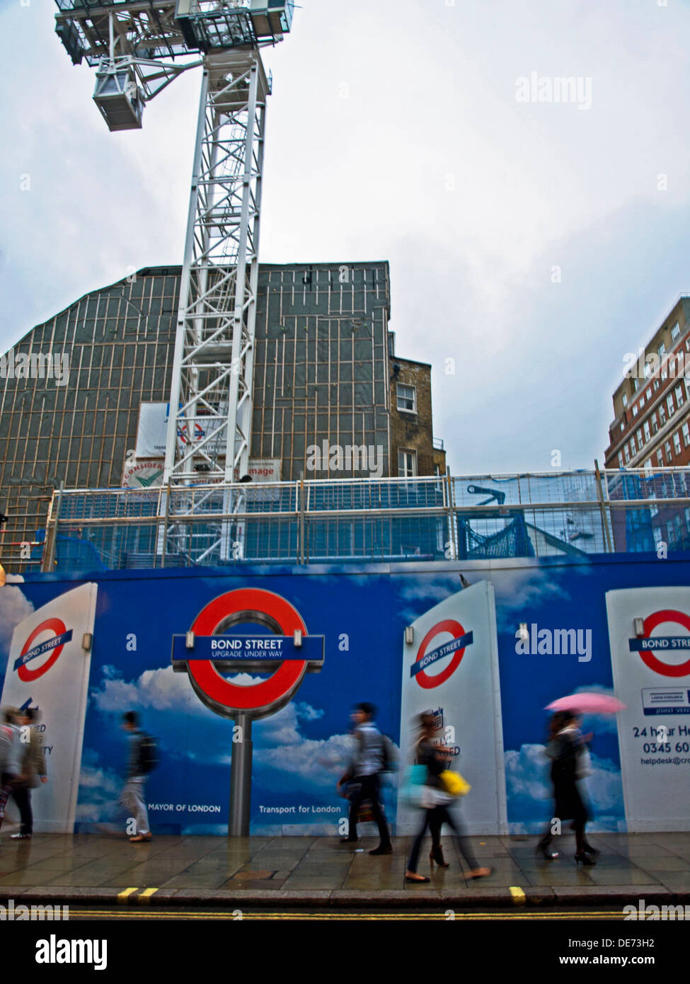 Sito in costruzione a alla stazione della metropolitana di Bond Street upgrade, London, England, Regno Unito Foto Stock