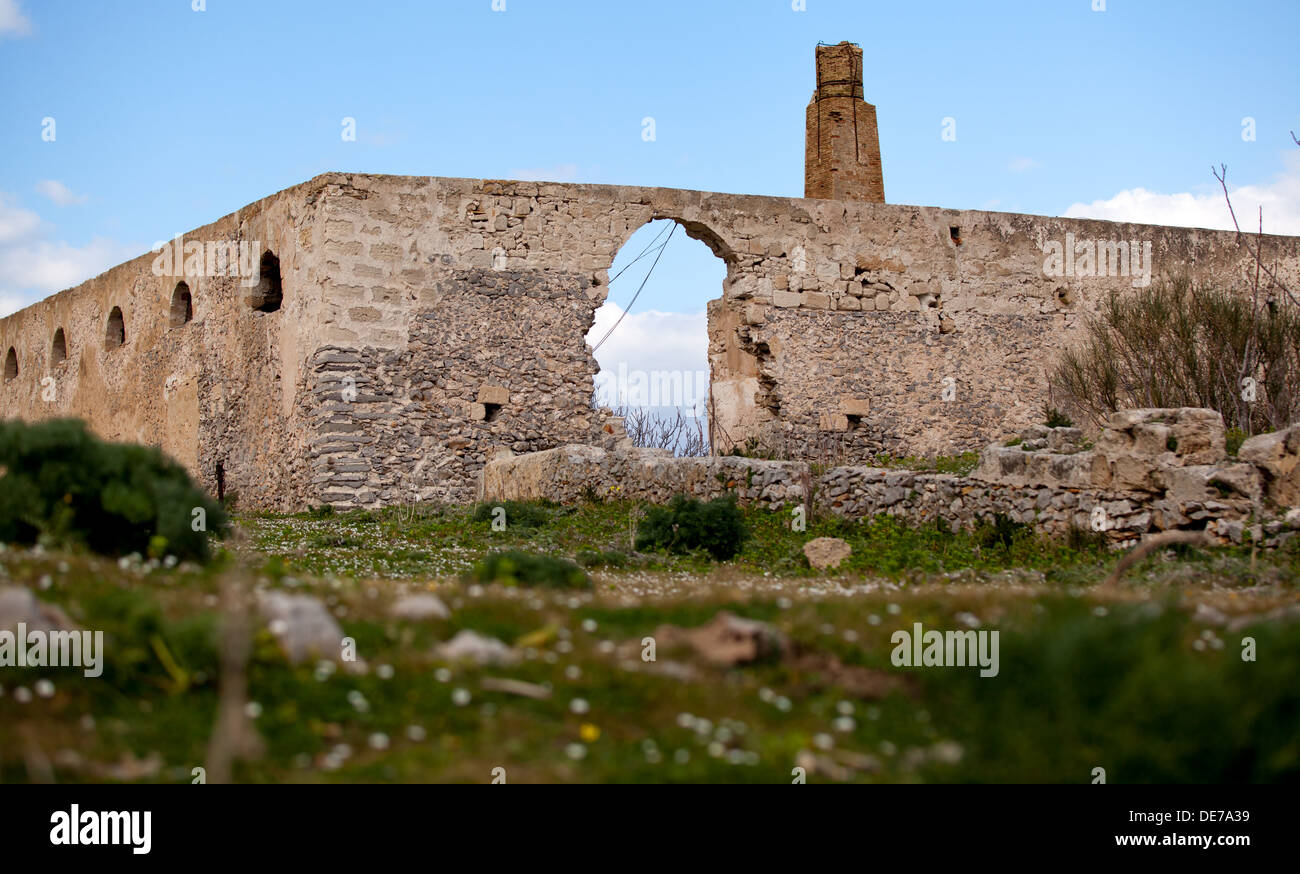 La Tonnara del secco (tonno fisherie) nei pressi di San Vito lo Capo in provincia di Trapani, in Sicilia. Foto Stock