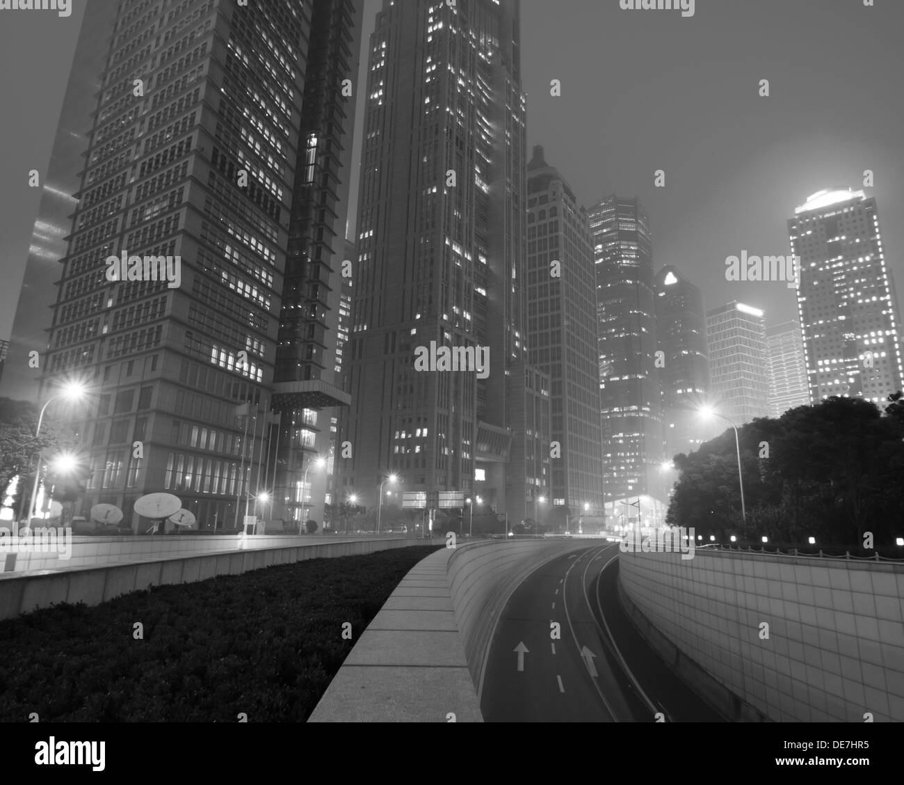 La vista notturna di lujiazui centro finanziario di Shanghai in Cina Foto Stock