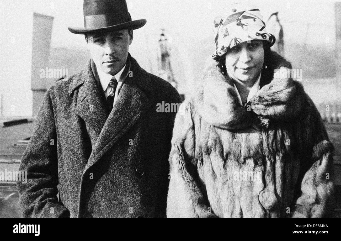 Il principe Pyotr Grigoryevich Volkonsky (1897-1925) con la moglie Irina, nee Rakhmaninova (1903-1969), 1925. Foto Stock