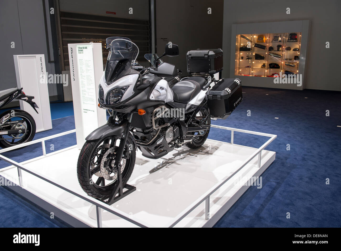 Francoforte, Germania. Undicesimo Sep, 2013. : Frankfurt International Motor Show (IAA) 2013. Suzuki V-STROM 650 ABS © Alexey Zarubin/Alamy Live News Foto Stock