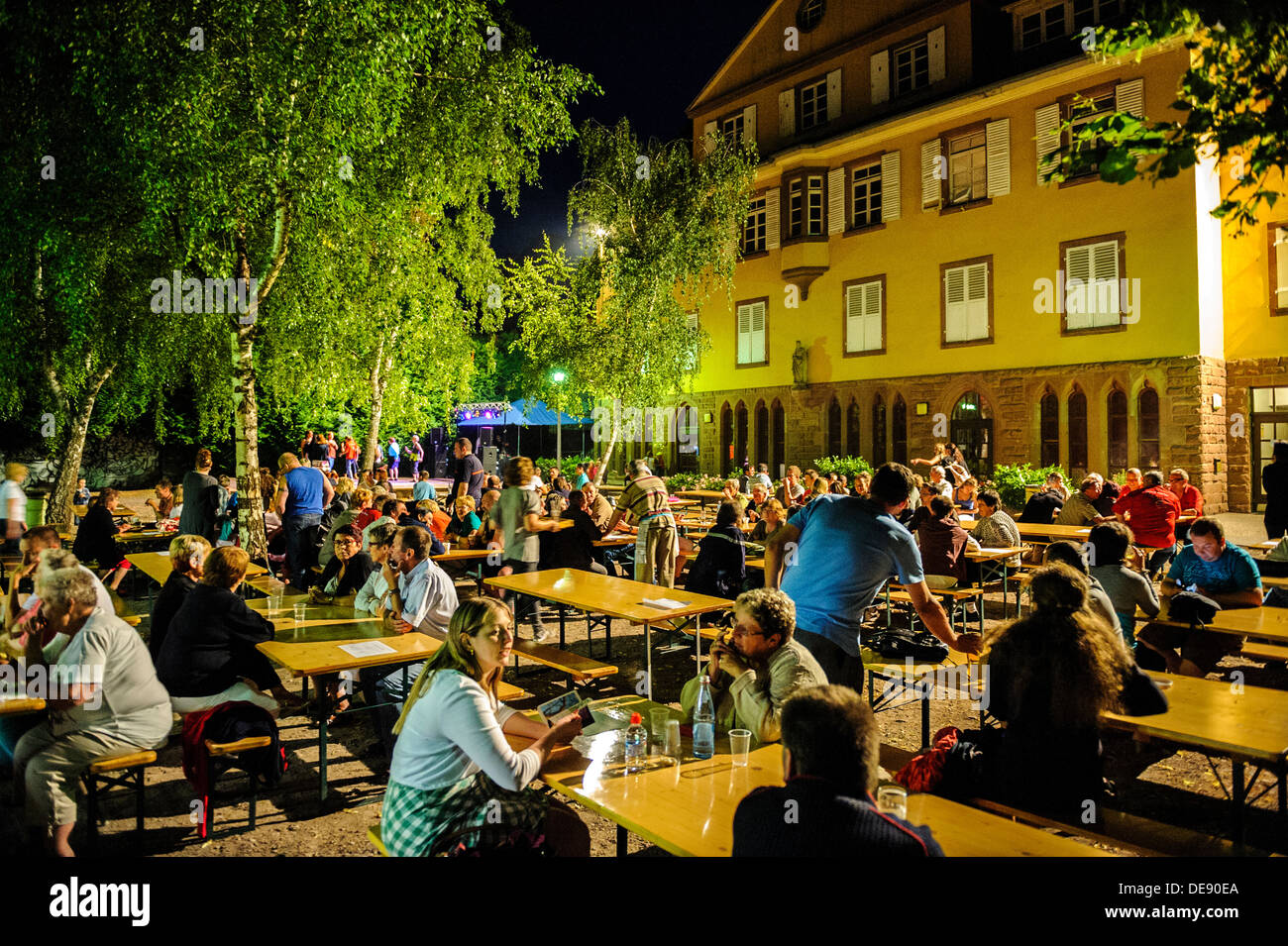 Celebrazioni per il giorno della Bastiglia nel villaggio di Neuwiller-les-Saverne, Alsace Francia. Foto Stock
