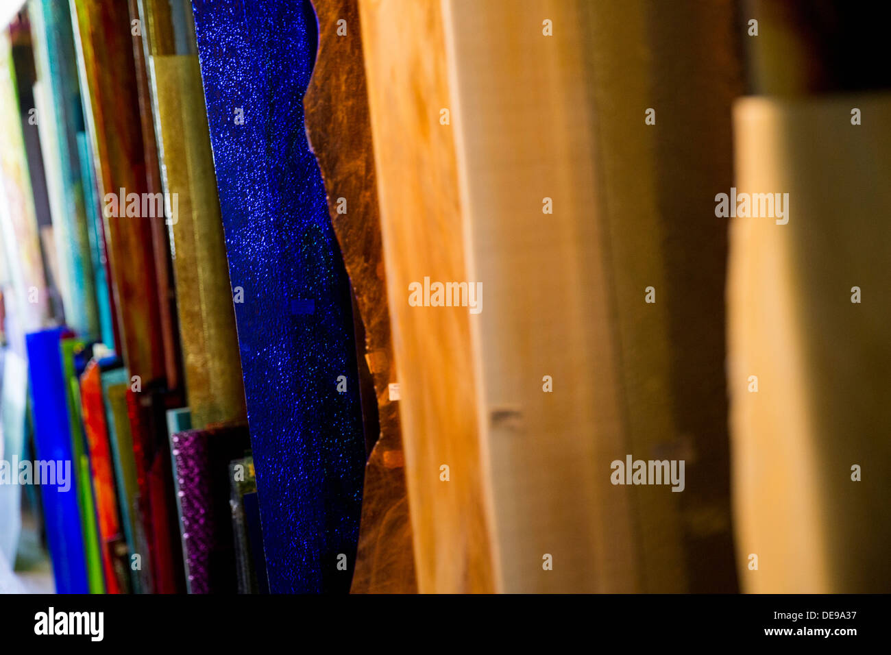 Pannelli a vetrata in deposito presso il vetro Wissmach azienda fabbrica. Foto Stock