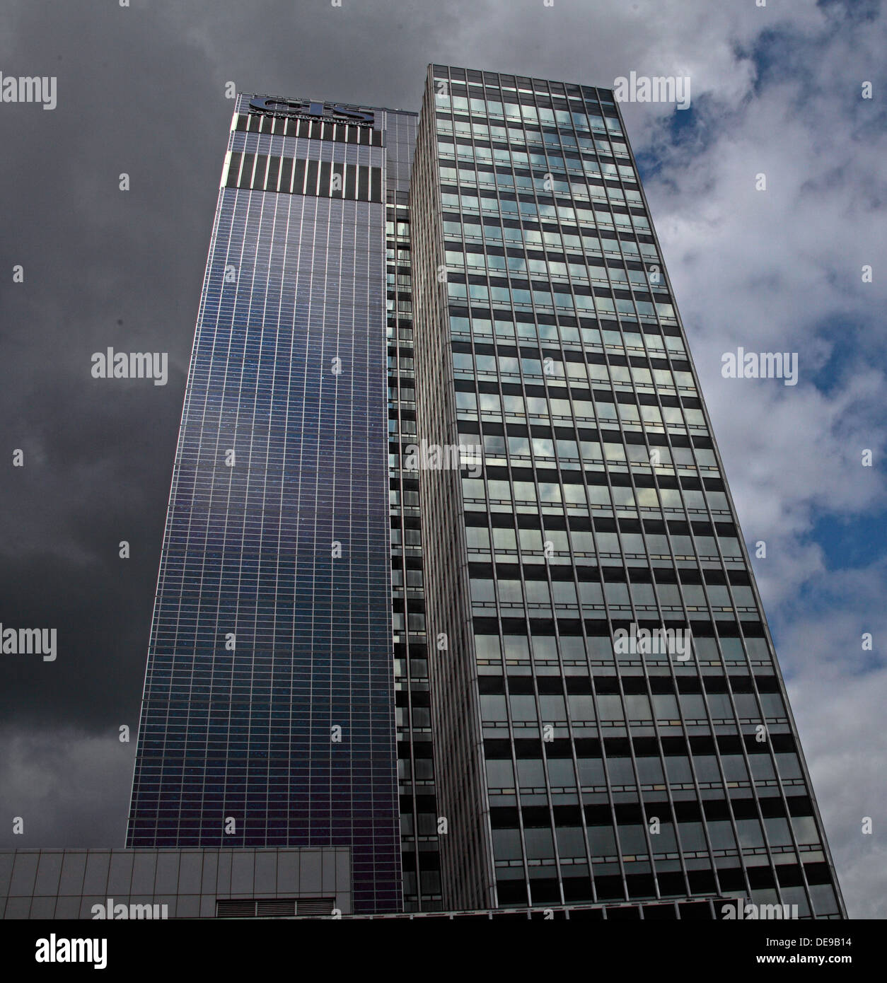 BIPV pannelli solari sul nuovo secolo la casa, COOP,Manchester, Inghilterra, Regno Unito Foto Stock
